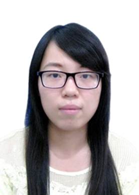 女人戴着眼镜描述已自动生成 女人戴着眼镜描述已自动生成